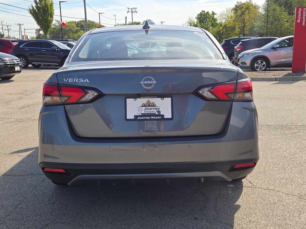 2025 Nissan Versa SV photo 8