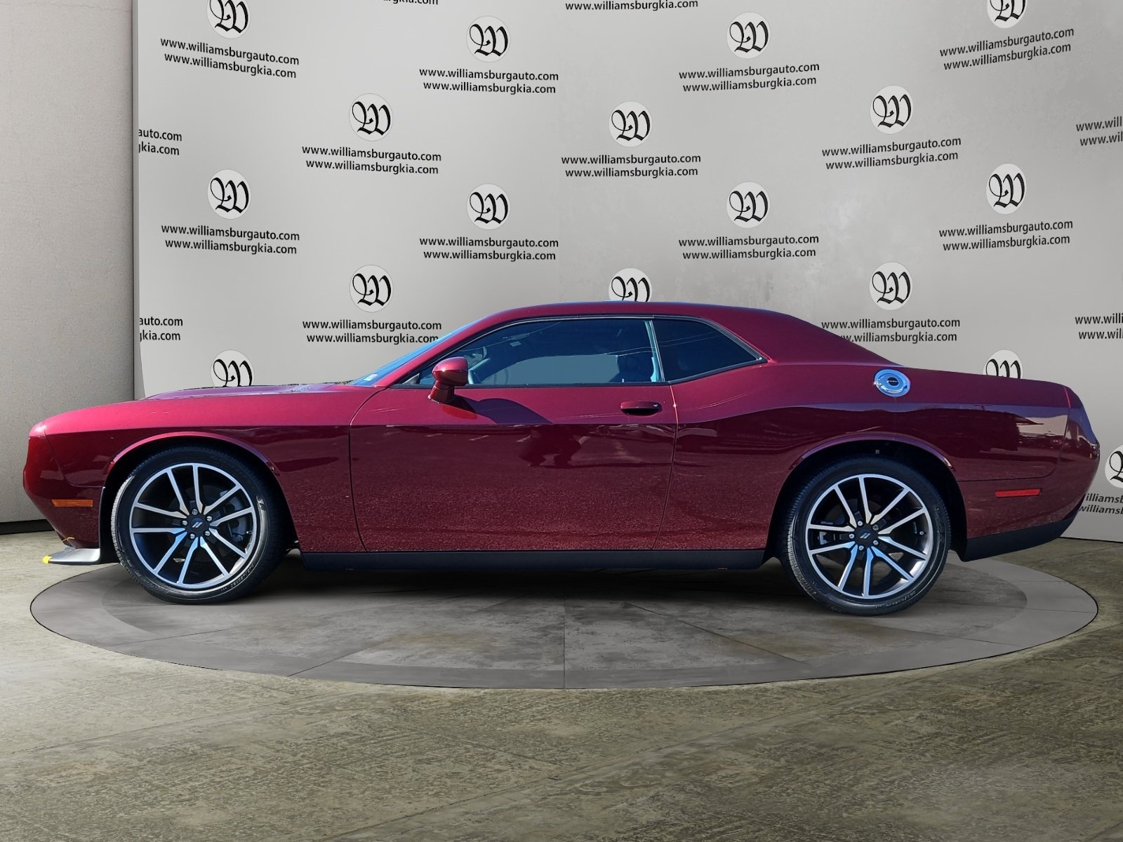2023 Dodge Challenger GT photo 2