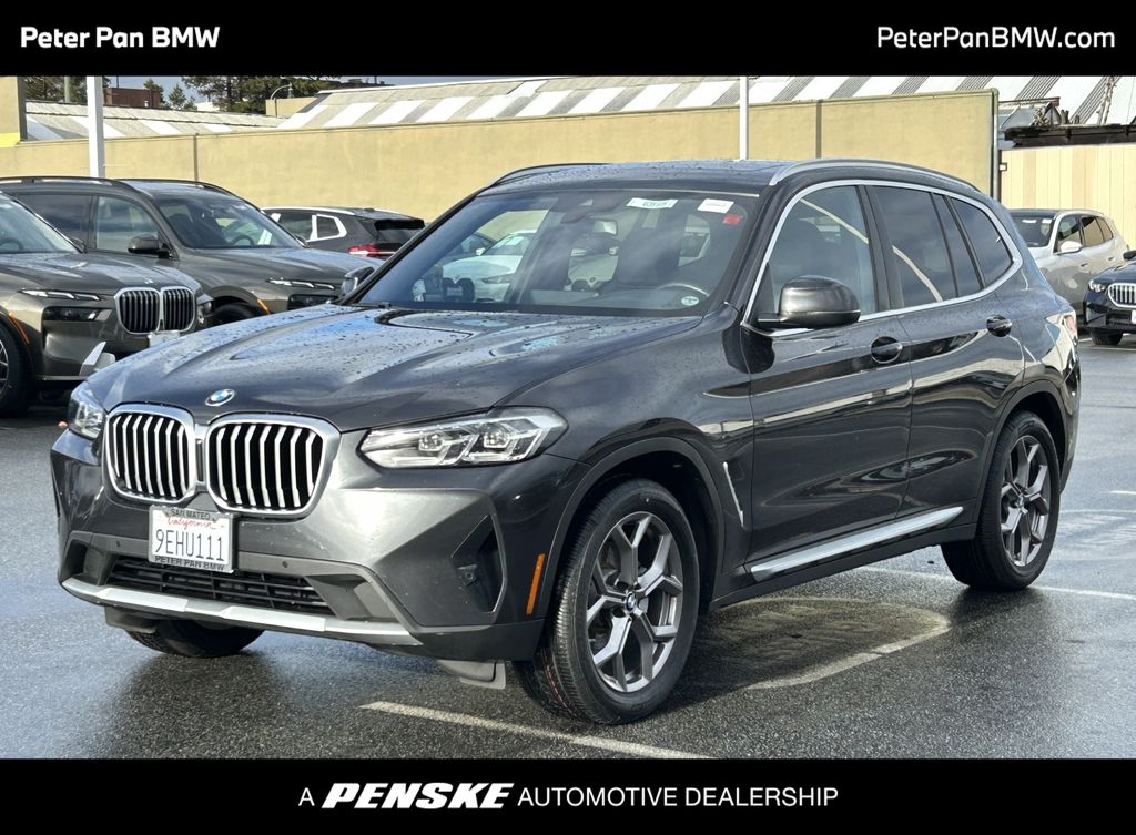 2022 BMW X3 30i's photo