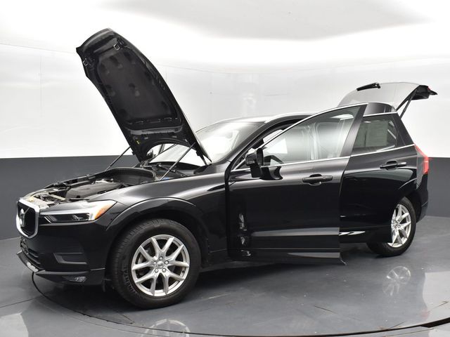 2021 Volvo XC60 T5 Momentum photo 30