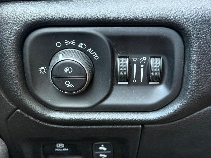 2025 Ram 1500 Big Horn Lone Star photo 11