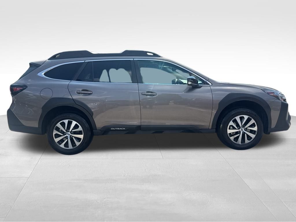 2024 Subaru Outback Premium photo 4