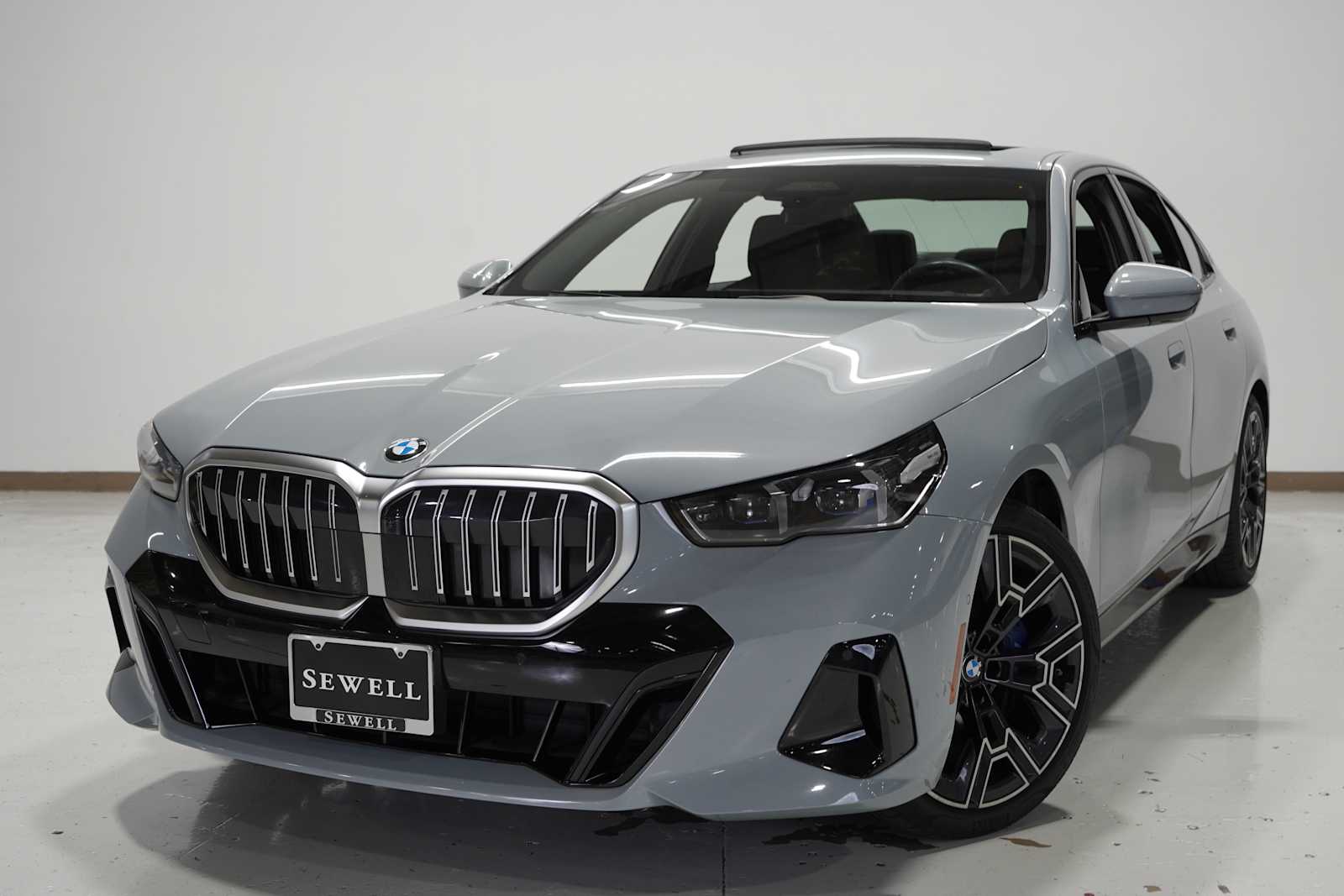 2024 BMW 5 Series 530i