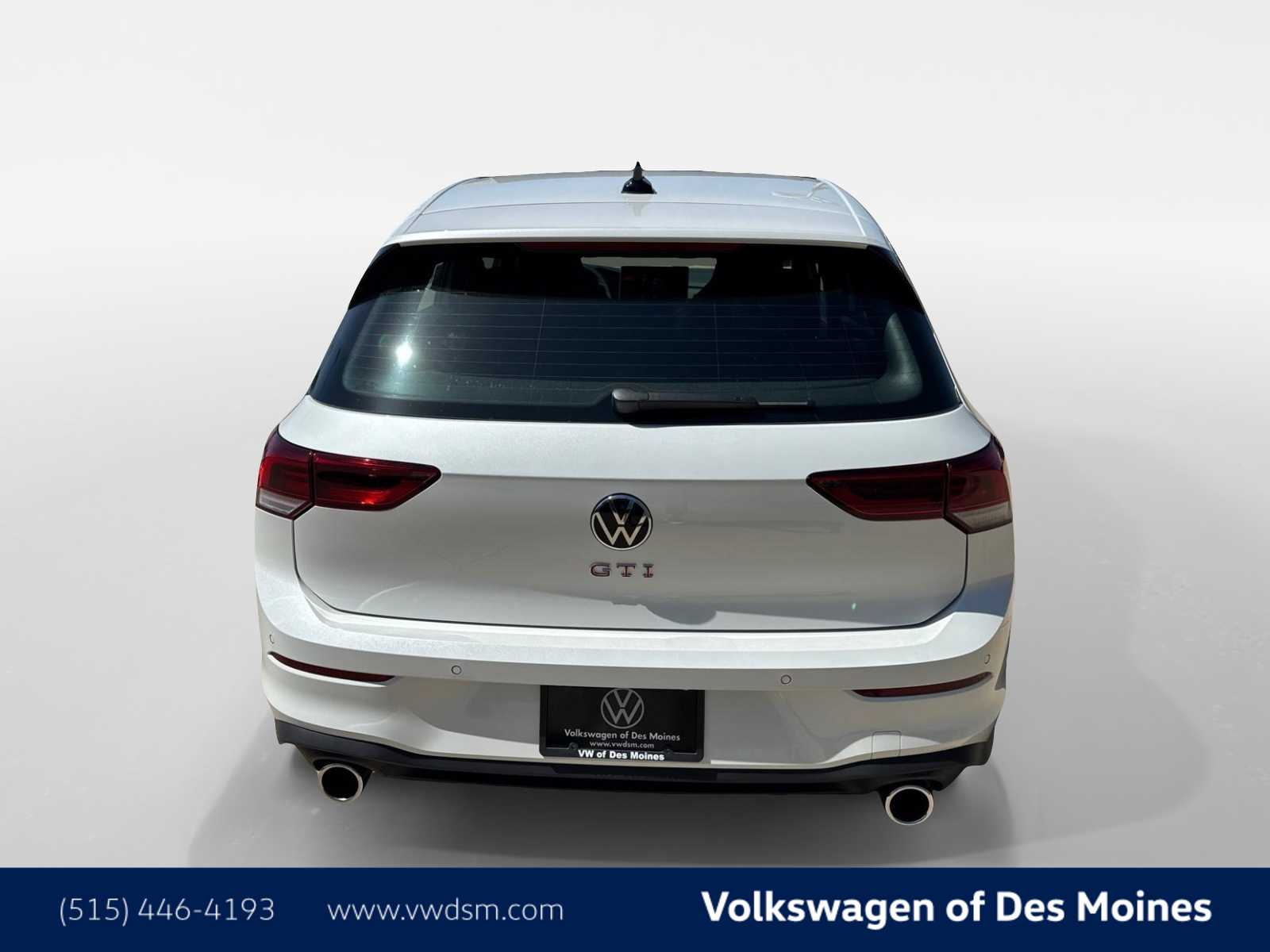 2025 Volkswagen Golf GTI SE photo 5