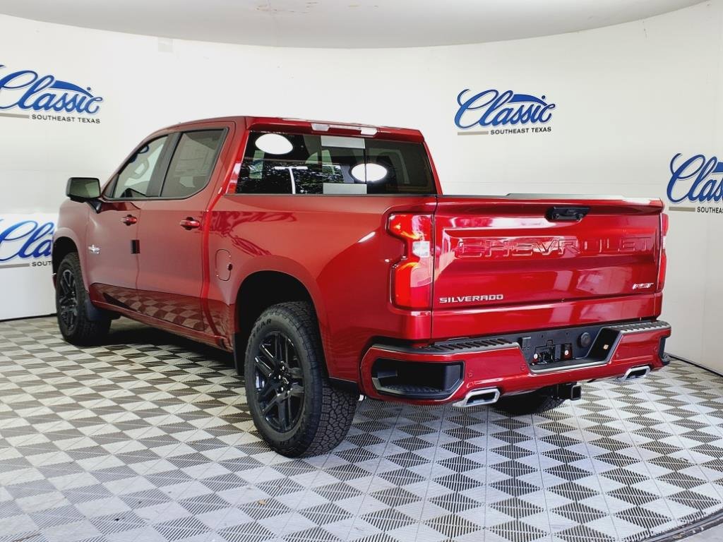 2025 Chevrolet Silverado 1500 RST photo 2