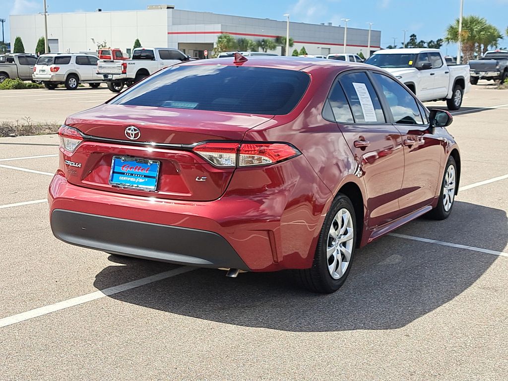 2024 Toyota Corolla LE photo 3
