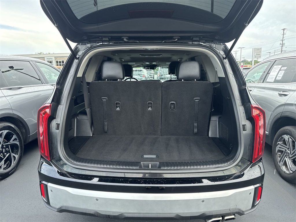 2024 Kia Telluride S photo 29