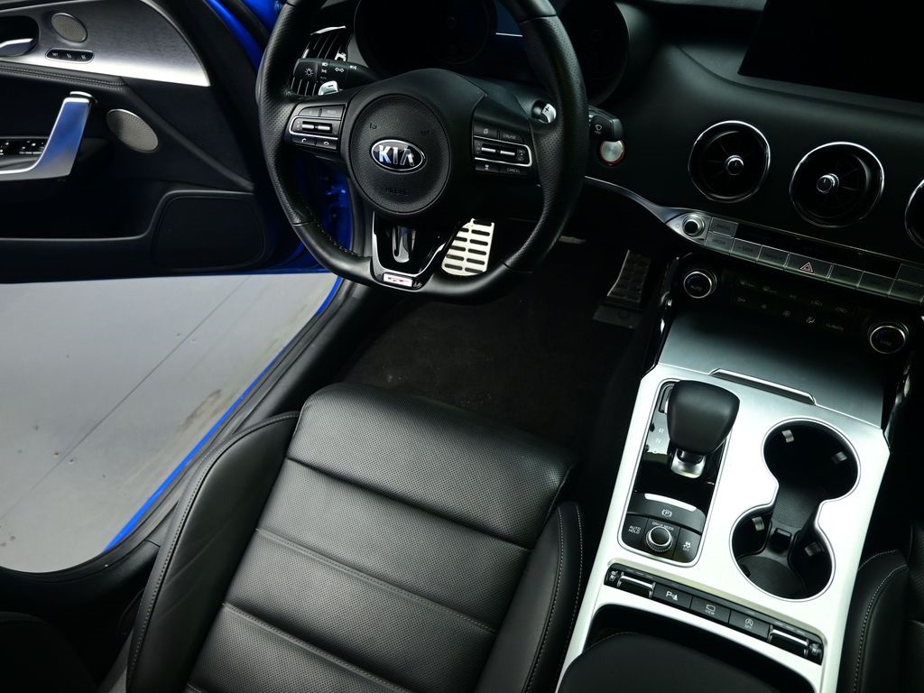 2020 Kia Stinger GT2 photo 7