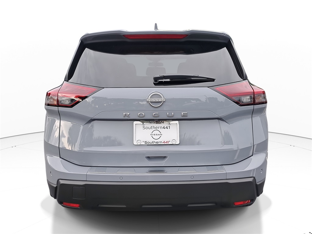 2026 Nissan Rogue SV photo 5
