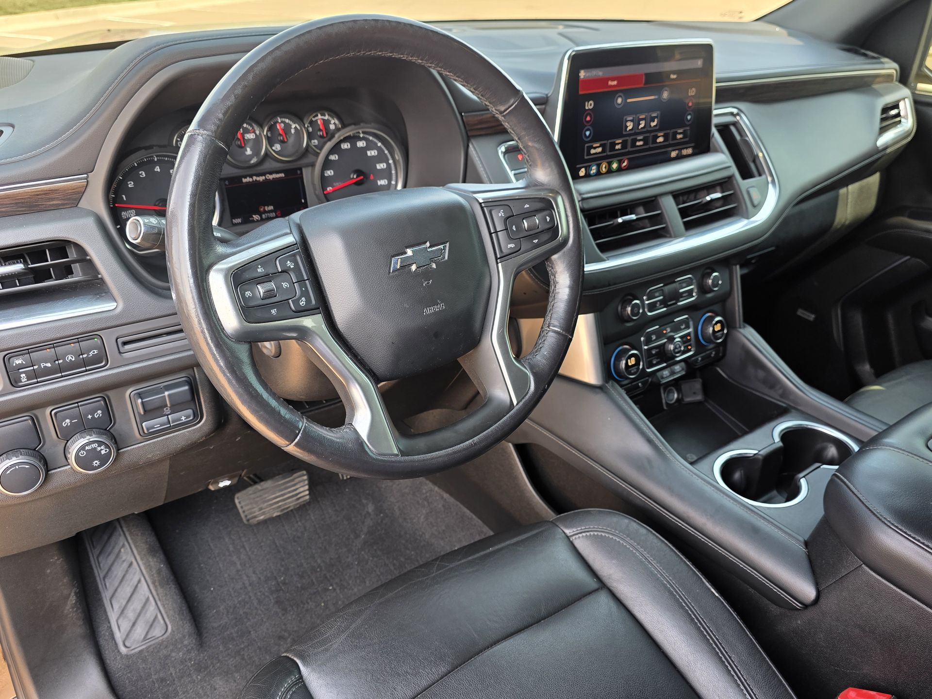 2021 Chevrolet Tahoe LT photo 9