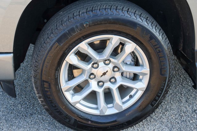 Used 2024 Sterling Gray Metallic Chevrolet RST image 7