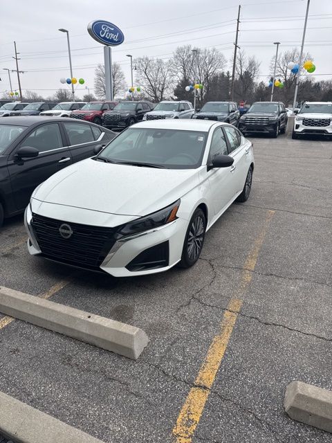 2025 Nissan Altima SV