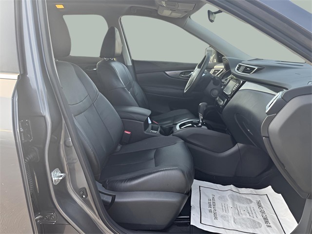 2015 Nissan Rogue SL photo 15