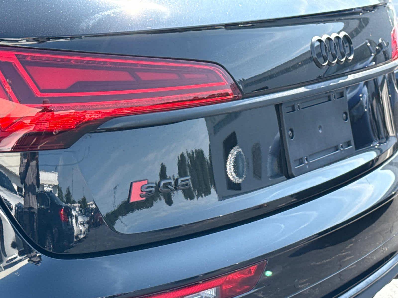 2022 Audi SQ5 Premium Plus photo 11