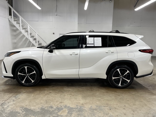 2021 Toyota Highlander XSE photo 4