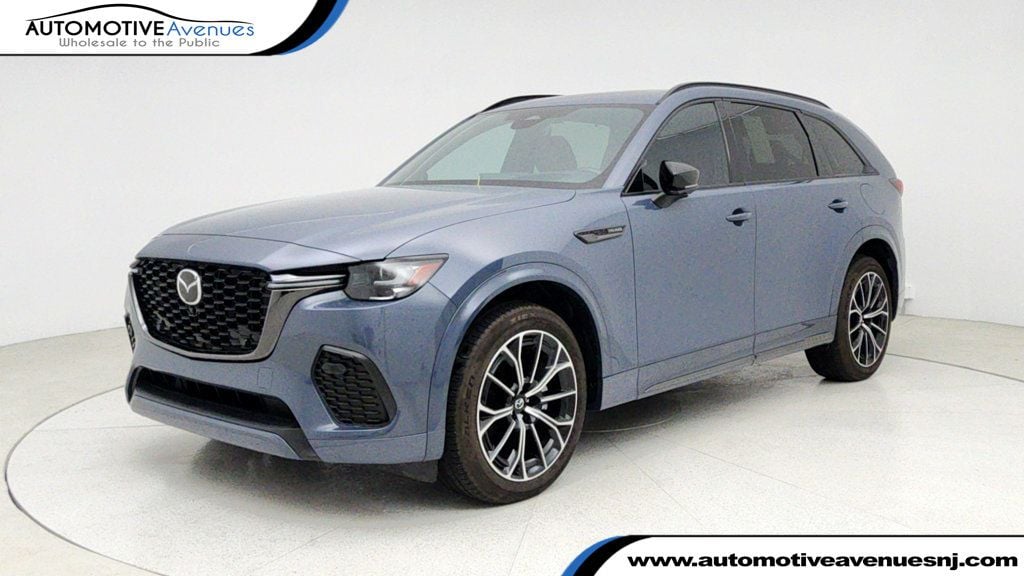 2025 Mazda CX-70 Premium Package's photo