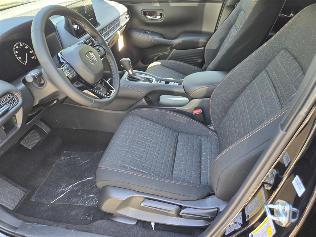 2026 Honda HR-V Sport photo 5