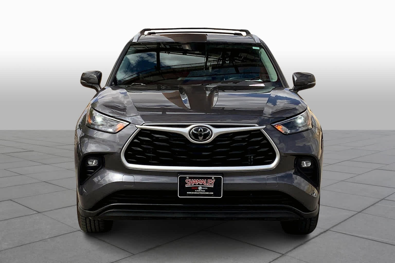 2022 Toyota Highlander XLE photo 4