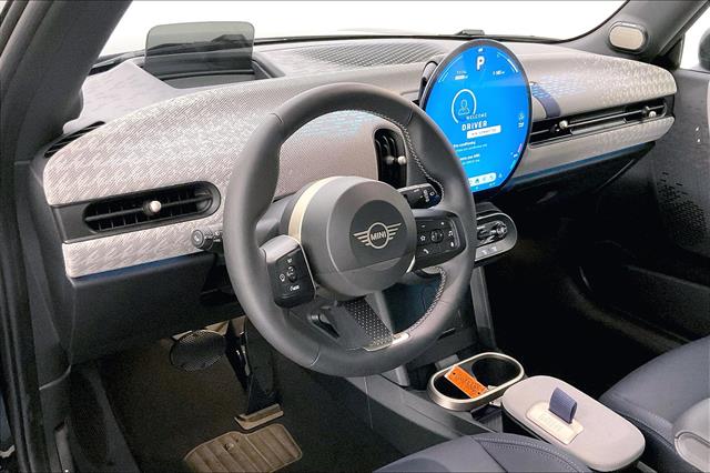 2025 Mini Cooper Hardtop 2 Door photo 4
