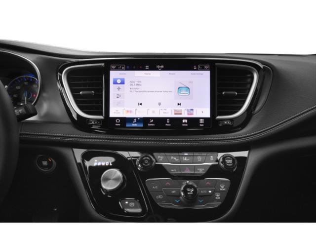 2026 Chrysler Pacifica Limited photo 8