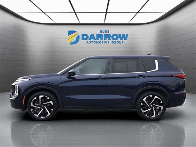 2024 Mitsubishi Outlander SE photo 2