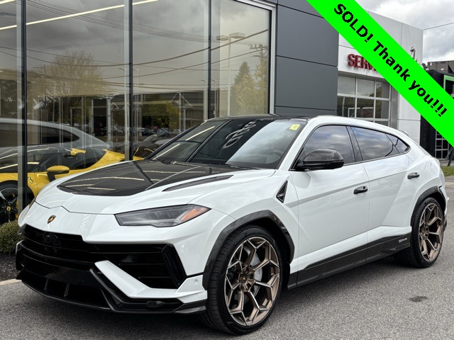 2024 Lamborghini Urus Performante's photo