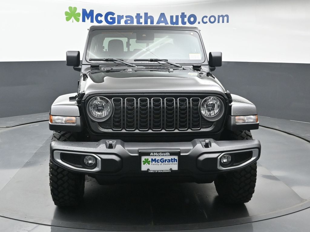 2025 Jeep Gladiator Sport photo 2