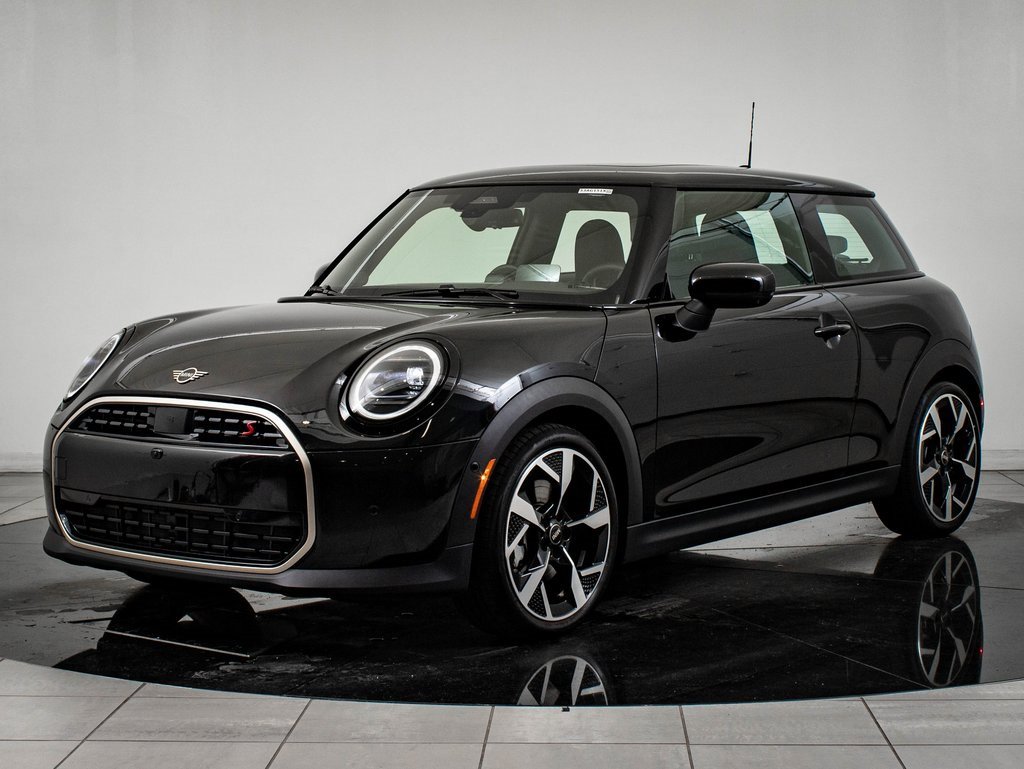 2025 MINI Hardtop 2 Door S's photo