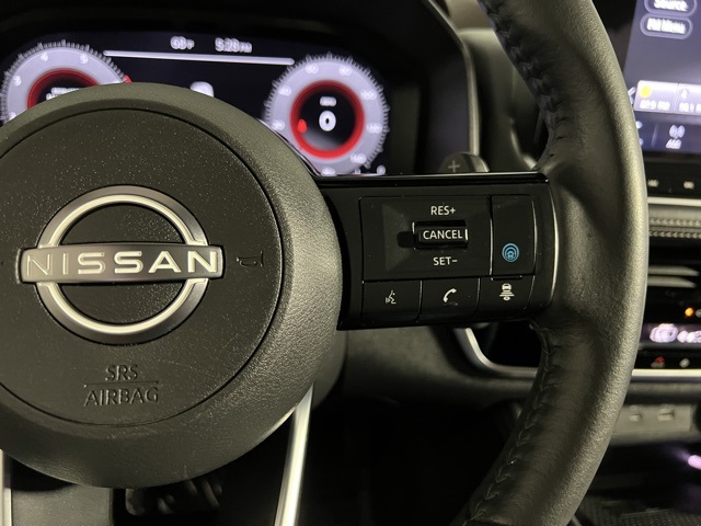 2023 Nissan Rogue Platinum photo 19