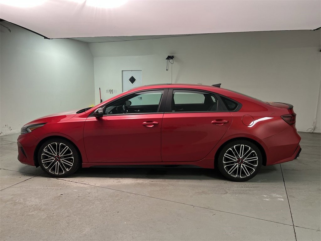 2023 Kia Forte GT photo 4