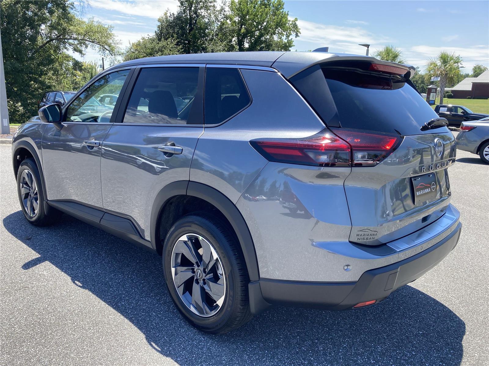2026 Nissan Rogue SV photo 7