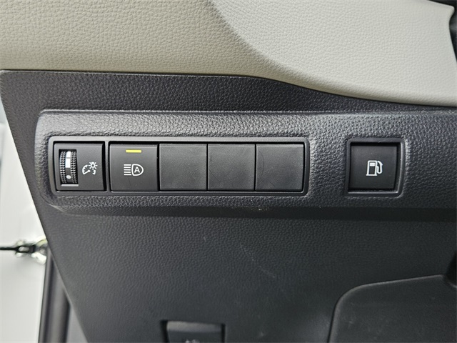 2025 Toyota Corolla Hybrid LE photo 26