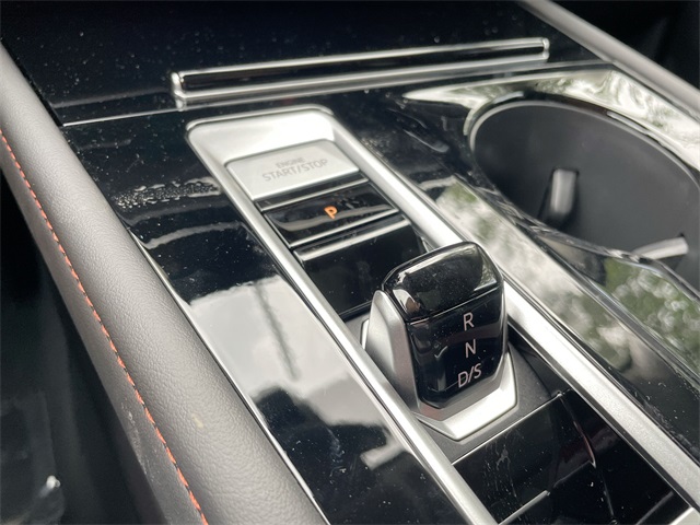 2025 Volkswagen Atlas Peak Edition SE Technology photo 15