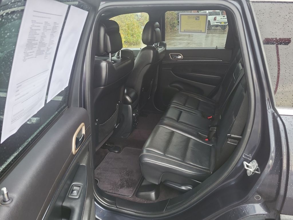 2015 Jeep Grand Cherokee Limited photo 2