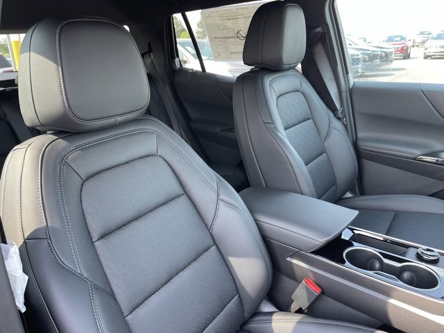 2026 Chevrolet Equinox LT photo 9