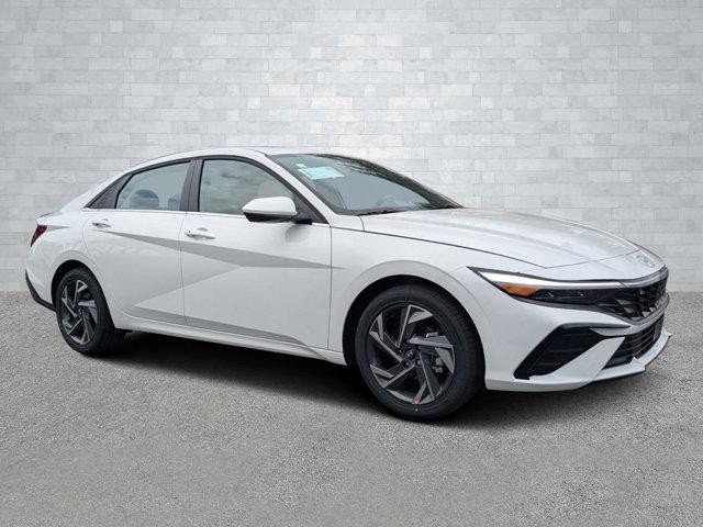 New 2025 Hyundai ELANTRA SEL Convenience 4dr Car in Fort Myers #H852853 ...