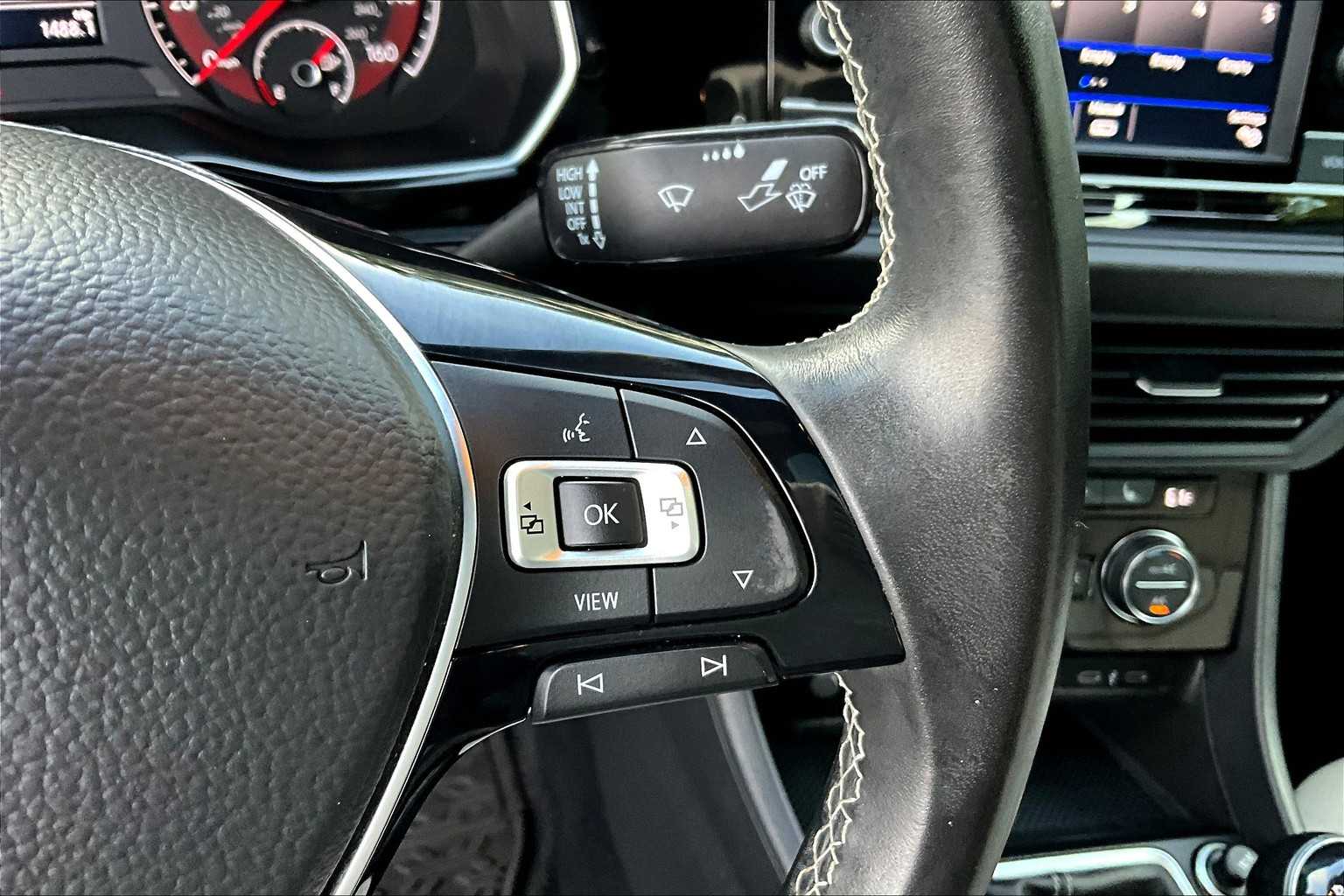 2020 Volkswagen Jetta R-Line photo 20