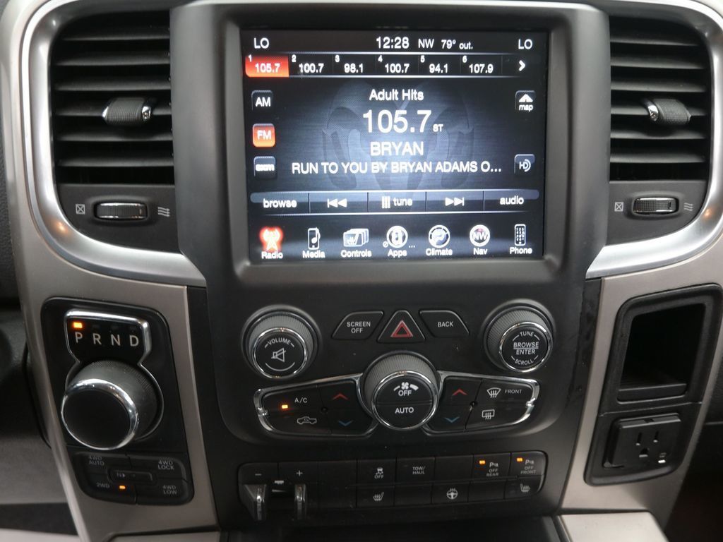 2017 Ram 1500 Big Horn photo 6