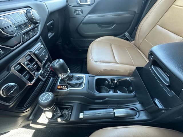 2020 Jeep Wrangler Unlimited Sahara photo 27
