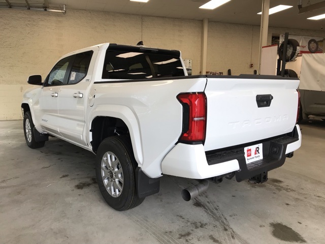 2025 Toyota Tacoma SR5 Double Cab photo 5
