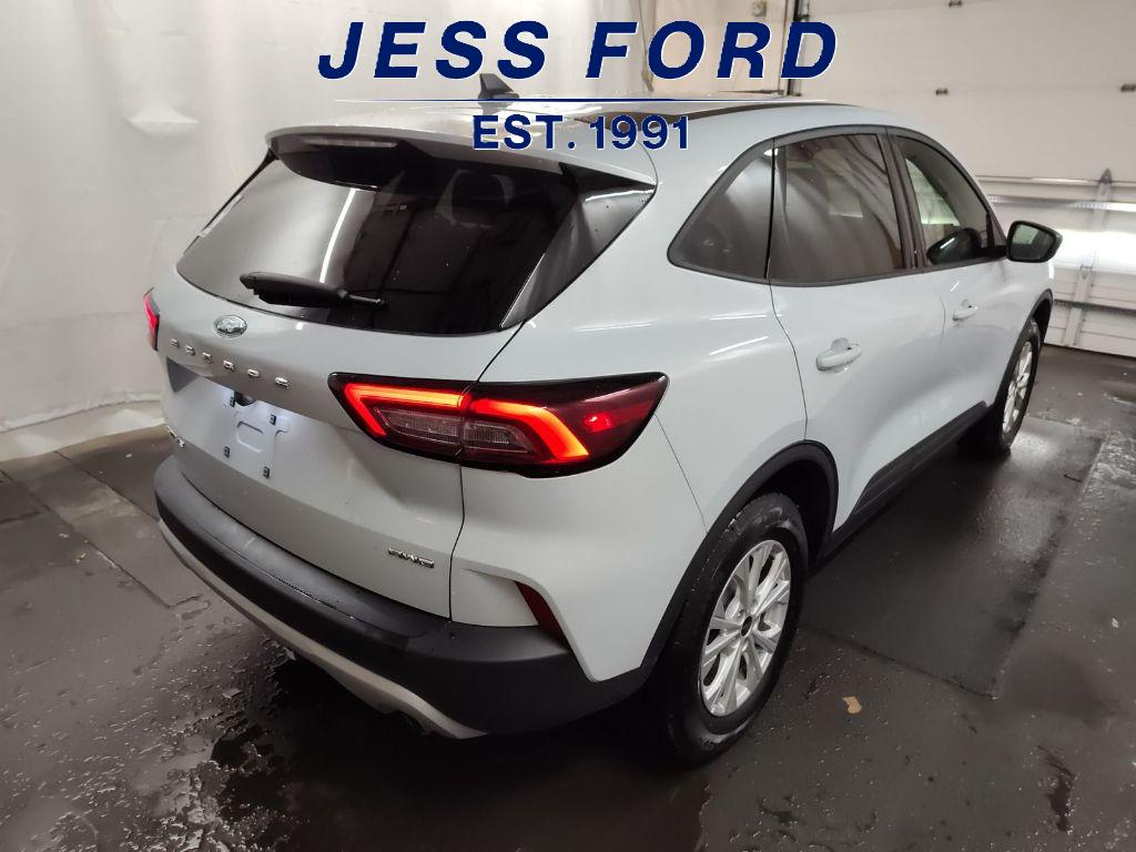 2025 Ford Escape Active photo 3