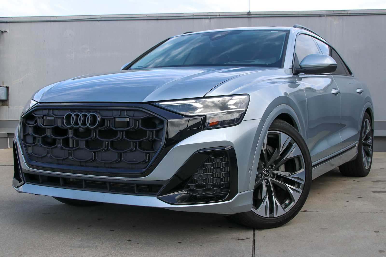 2024 Audi Q8 Prestige