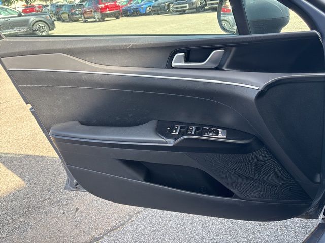 2021 Kia K5 LXS photo 19