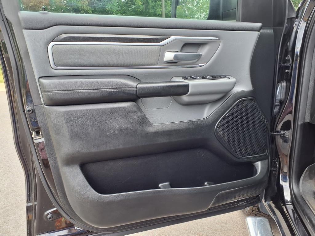 2019 Ram 1500 Big Horn Lone Star photo 3