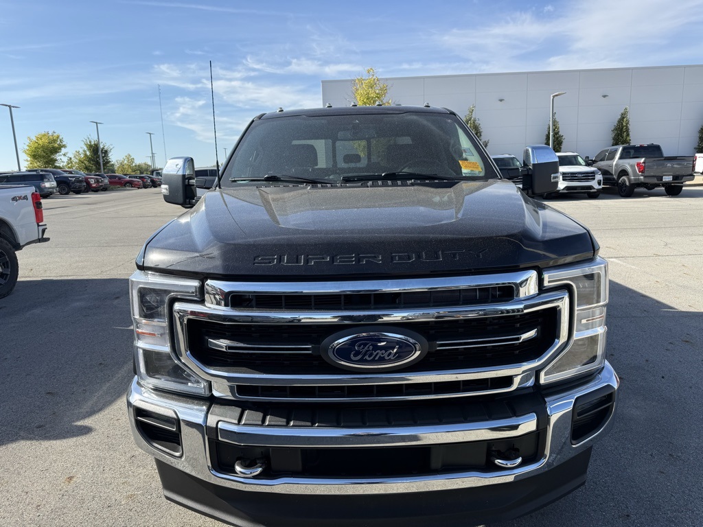 2021 Ford F-250 Lariat photo 2