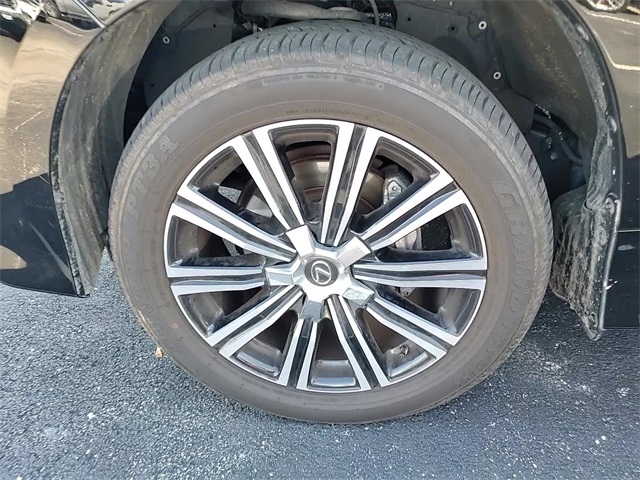 2021 Lexus LX 570 photo 8