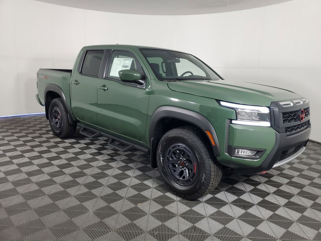 2025 Nissan Frontier Crew Cab PRO-4X photo 2