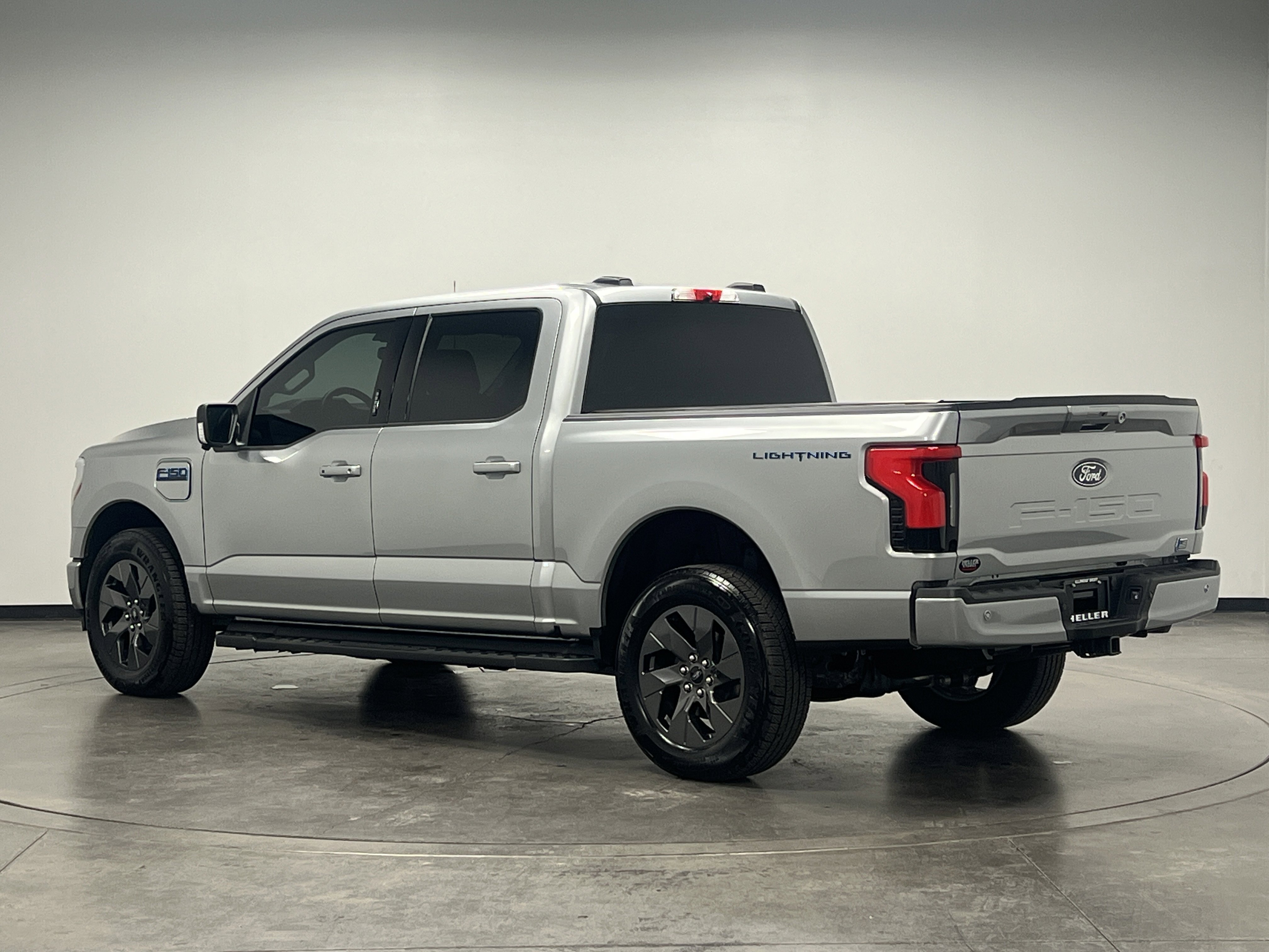 2024 Ford F-150 Lightning photo 5