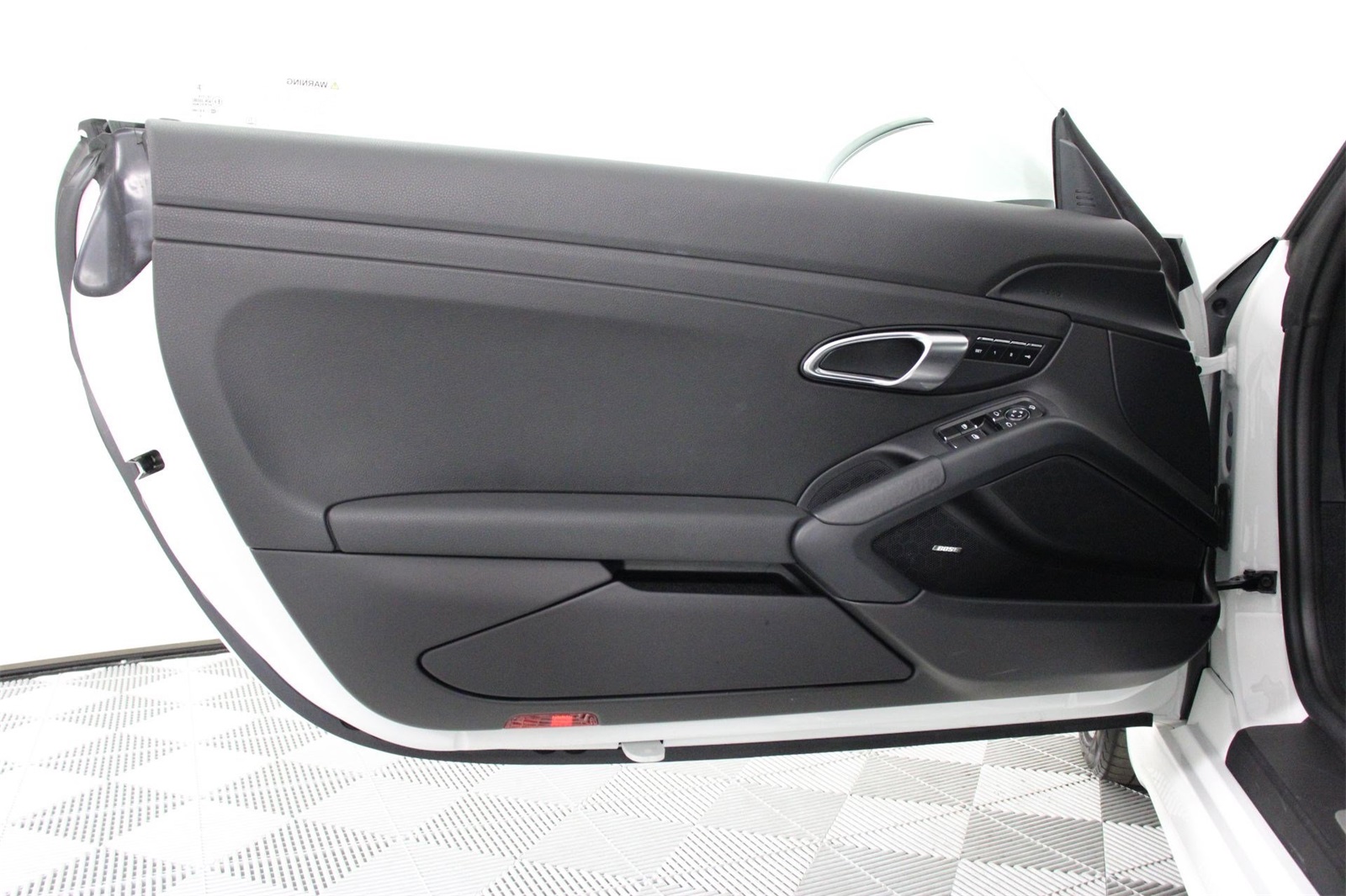 2025 Porsche Boxster photo 18