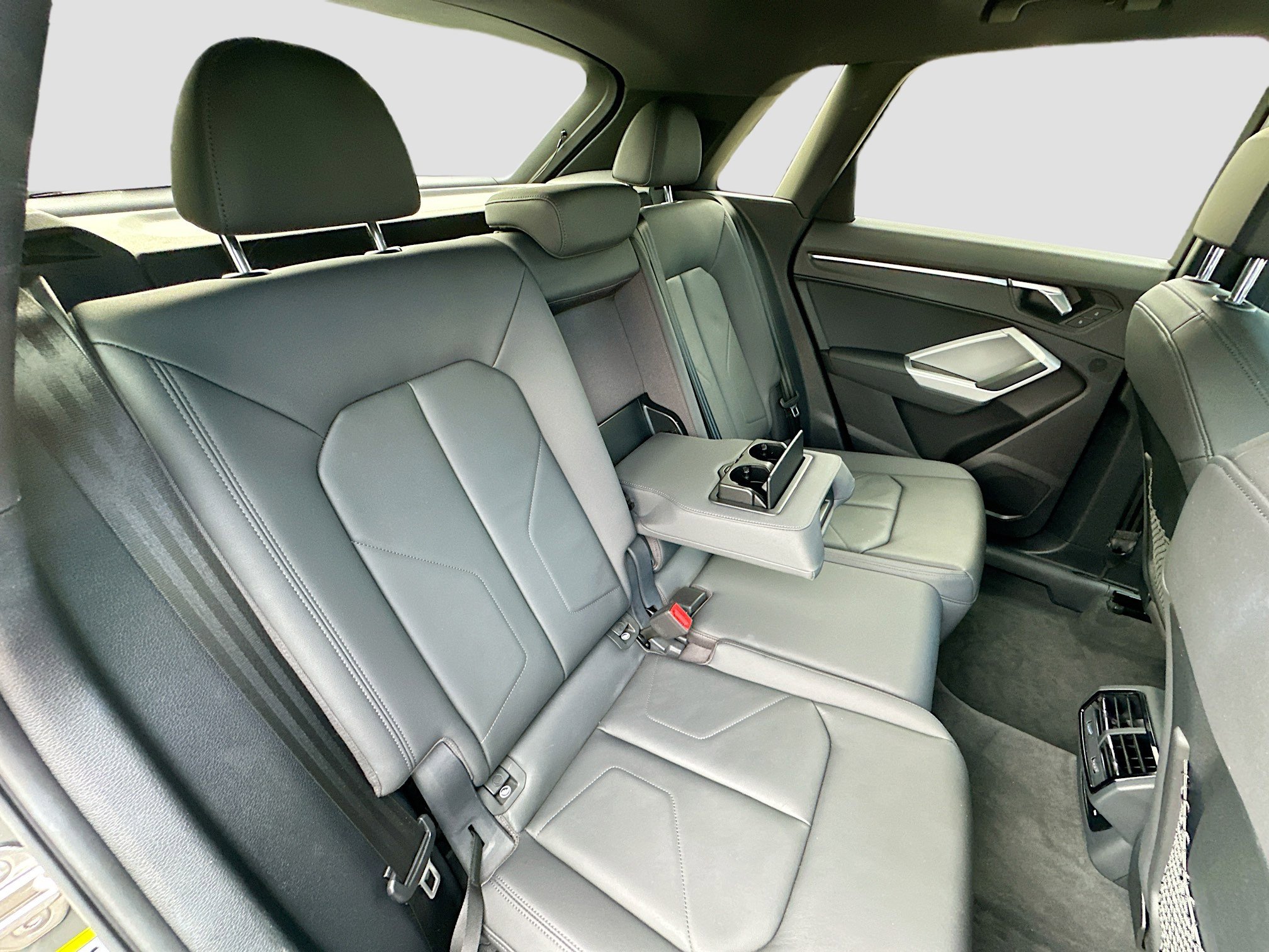 2020 Audi Q3 S line Premium photo 29